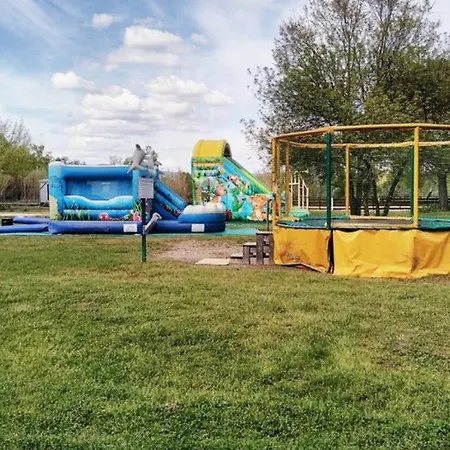 Campingplads Mobil-home 28m² Avec Terrasse Pour 4 Personnes - Api-1-52-413 Massillargues-Attuech