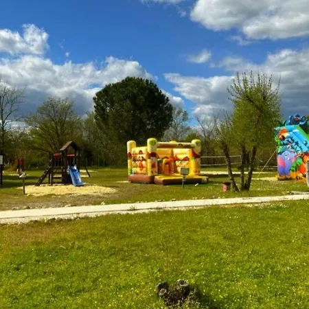 Mobil-Home 28M² Avec Terrasse Pour 4 Personnes - Api-1-52-413 * Massillargues-Attuech